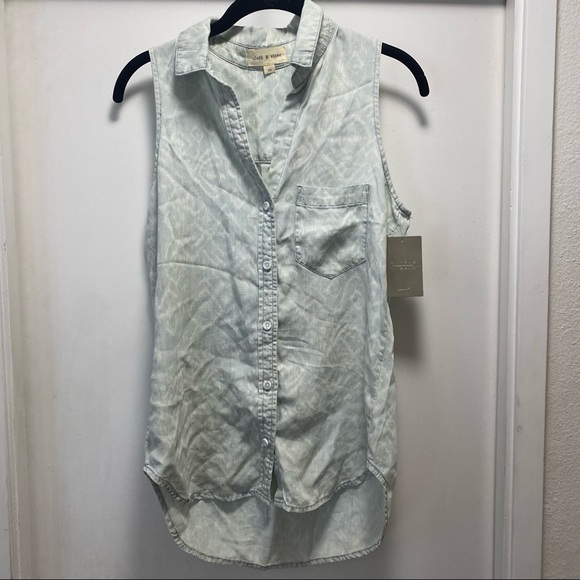 Anthropologie Cloth and Stone IKat Denim Chambray Sleeveless Top - Picture 2 of 10